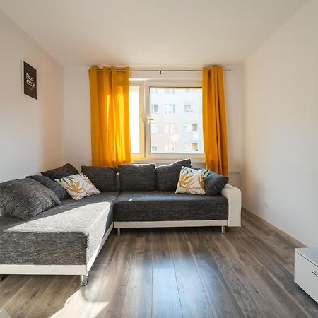 Tanie Spanie Skowronek - Pet Friendly - Przytulny 4 Osobowy - Space Apart Jelenia Gora Ngoại thất bức ảnh