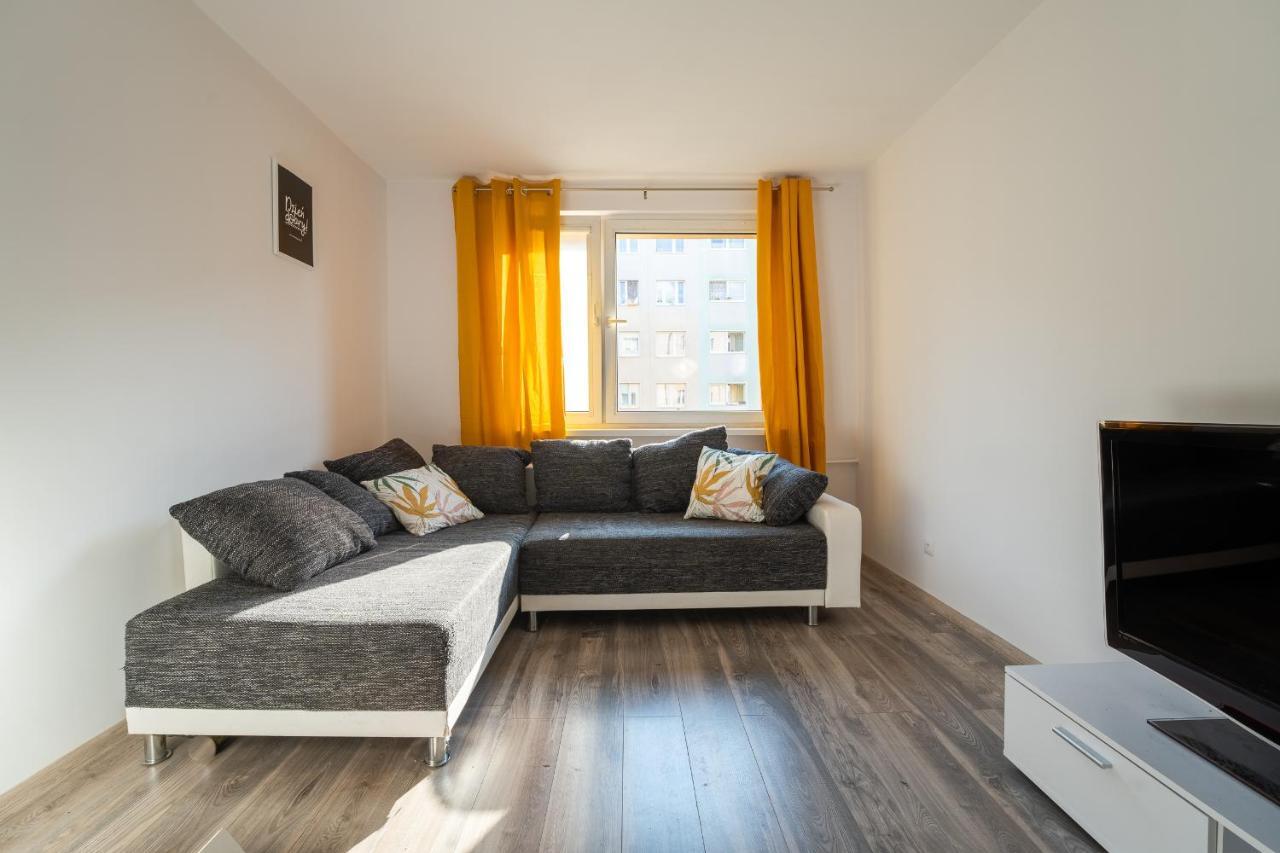 Tanie Spanie Skowronek - Pet Friendly - Przytulny 4 Osobowy - Space Apart Jelenia Gora Ngoại thất bức ảnh